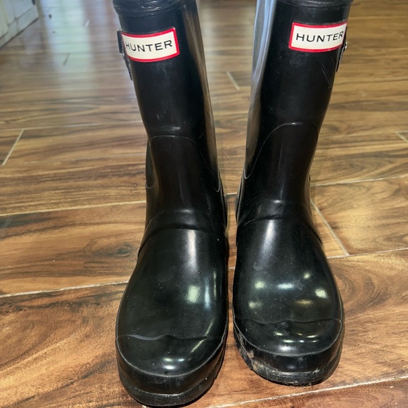 Hunter Classic Black Waterproof Boots - Picture 1 of 6